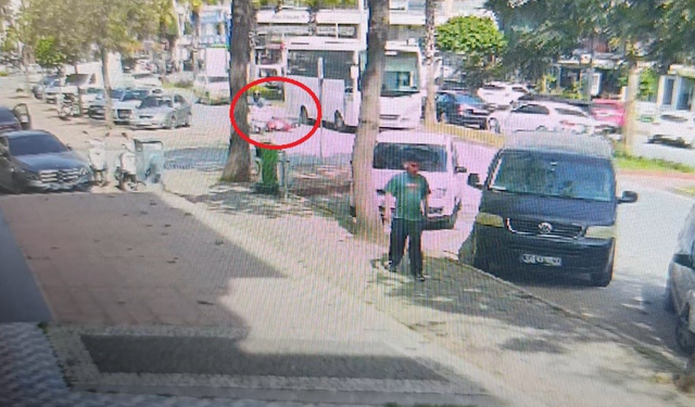 Aynı istikamette ilerlerken çarpışan motosikletlerden biri devrildi!