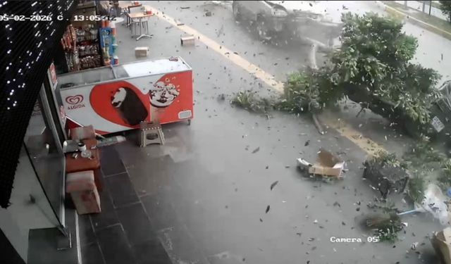Kırmızı ışık ihlali yapan otomobil ortalığı savaş alanına çevirdi!