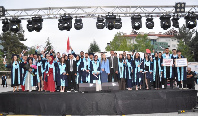 ALKÜ'de mezuniyet heyecanı başladı