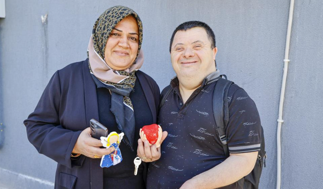 Özel bireylerden Anneler Günü'ne anlamlı sürpriz