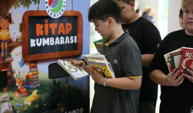 Kepez Belediyesi'nden okullara "Kitap Kumbarası"