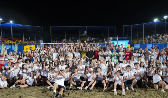 Alanya'da dev şölen finallerle sona erdi