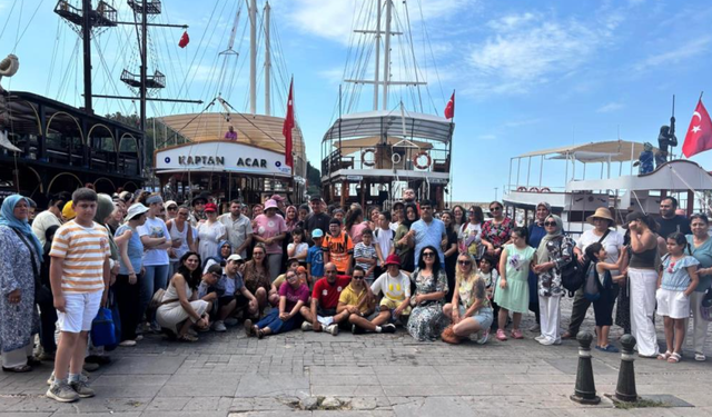 Özel bireyler "Yaza merhaba" etkinliğinde Akdeniz'e açıldı
