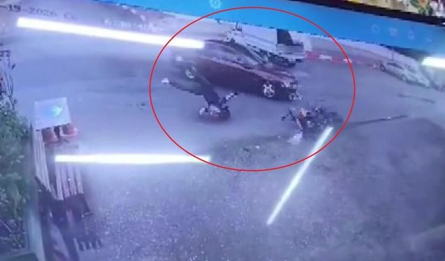 Motosikletlinin ölümden döndüğü kaza kamerada!