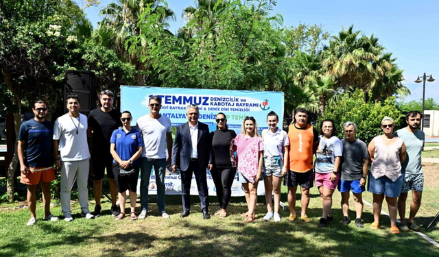 Antalya'da dip temizliğinde çok sayıda plastik ve teneke ambalaj atığı çıkarıldı!