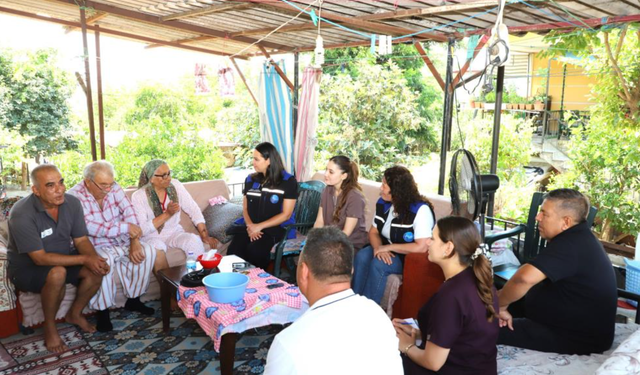 Aksu Belediyesinden vatandaşlara sosyal destek ve sağlık hizmeti