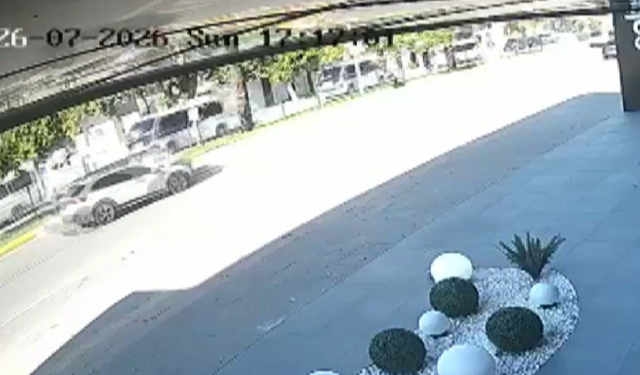 Antalya'da ani manevra kazayı beraberinde getirdi!