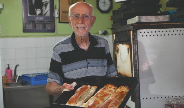 81 yaşında, 69 yıldır aynı tezgâhın başında!