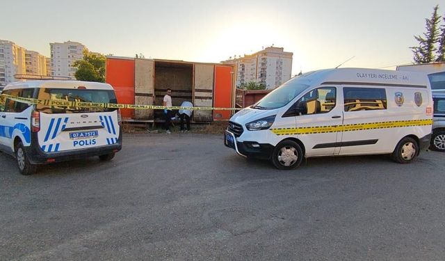 Konteynerin yanında acı son!