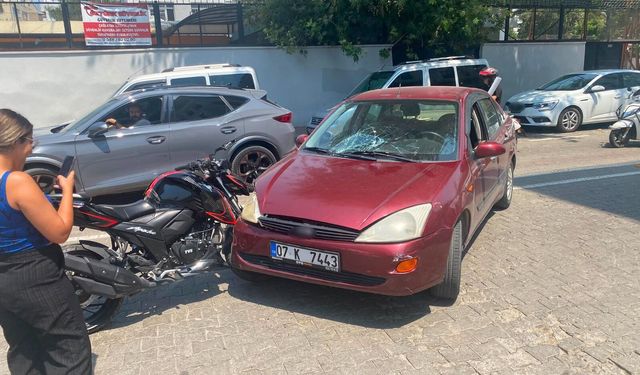 Kaza yapan sürücüler liseden sınıf arkadaşı çıktı