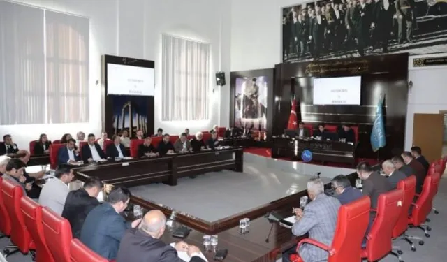 Aksu Belediye Meclisi’nden istifa etti!