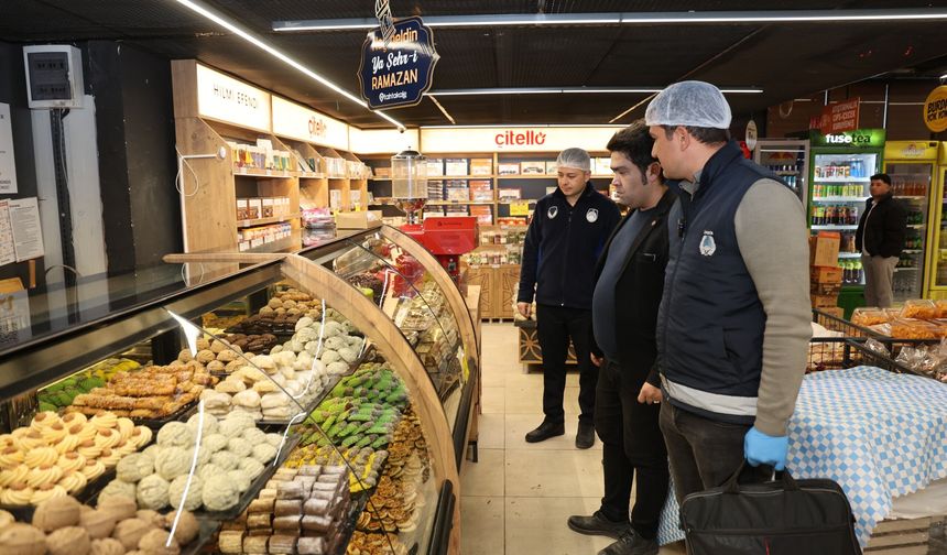 Aksu zabıta ekiplerinden bayram öncesi gıda denetimi