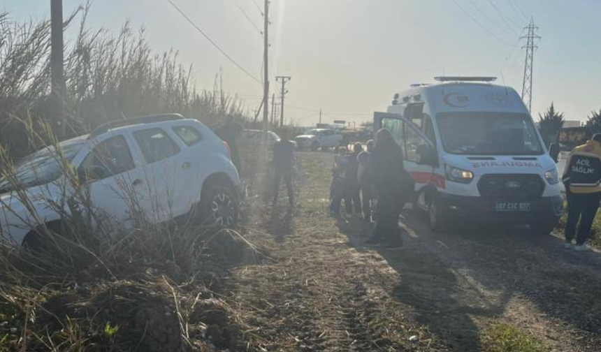 Manavgat’ta otomobil tarlaya uçtu!