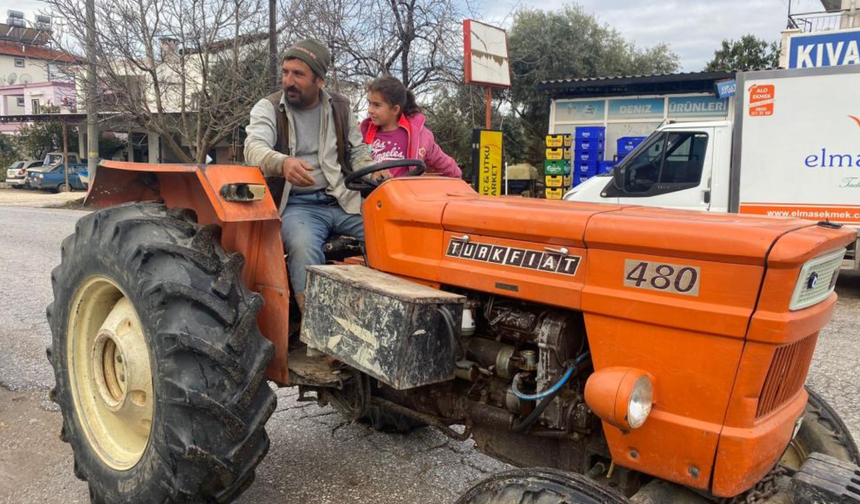 Servis çıkmadı, çözüm traktör ve motorsiklet oldu!