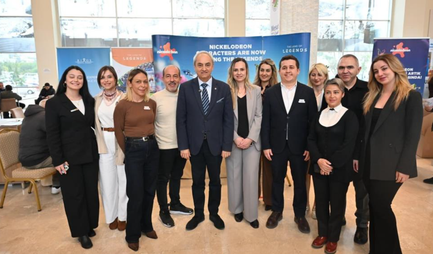 Kepez'de iş arayanlarla işverenler aynı çatı altında buluştu!