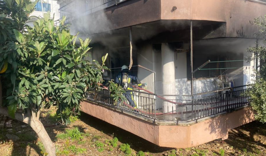 4 yaşındaki yeğeni için alevlerin içine girdi!