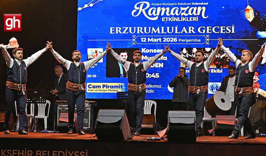 Erzurumlular gecesinde türküler söylendi halaylar çekildi