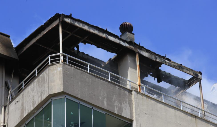 Teras katta alevler yükseldi!