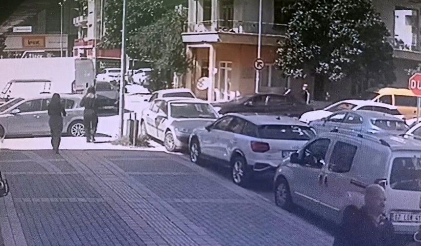 Manavgat'ta otomobiller çarpıştı!