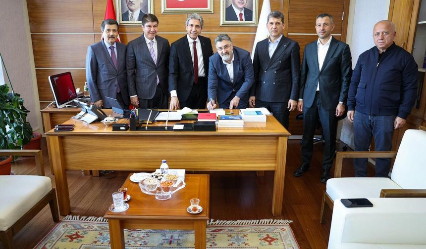 Serik Belediye Başkanı Kumbul AK Parti’de: “En iyi hizmet için bu kararı aldım”