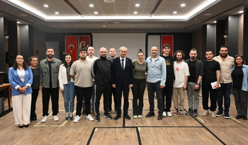 Kepez Kent Tiyatrosu ekibinden 19 Mayıs’a özel gösterim