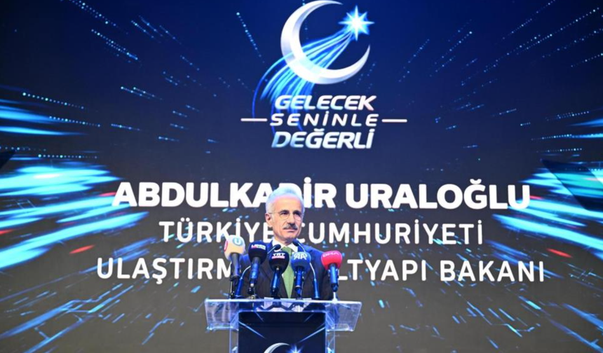 Bakan Uraloğlu: "10 gün içerisinde yaklaşık 8 milyon yeni 5G abonesi daha bu teknoloji ile tanışarak 29 milyonu aştı"