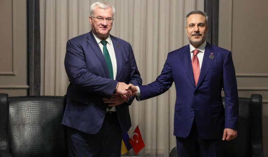 Bakan Fidan, Ukraynalı mevkidaşı ile bir araya geldi!