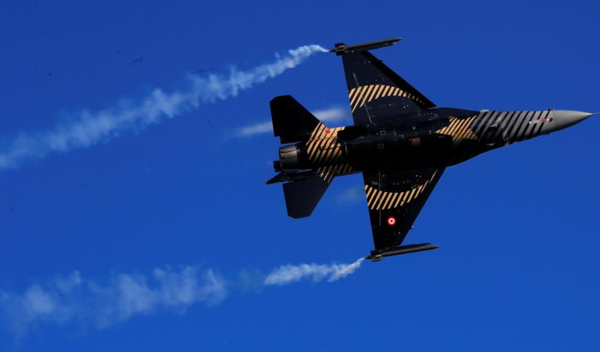 SOLOTÜRK'ten nefes kesen prova