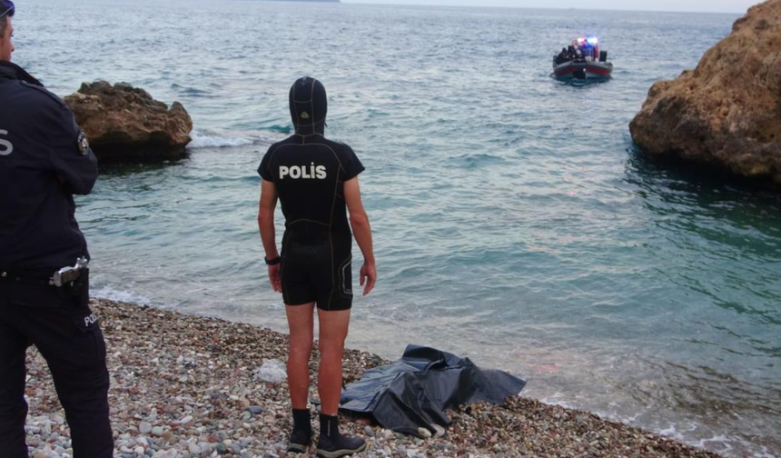 Antalya'da boğularak hayatını kaybeden gencin kimliği parmak izinden belirlendi