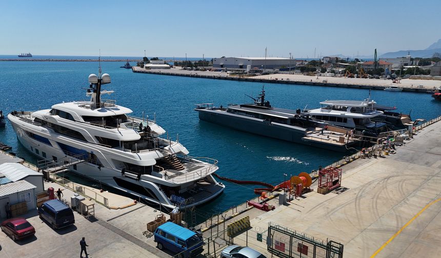 Milyarderlerin yüzen sarayları Antalya'da inşa ediliyor