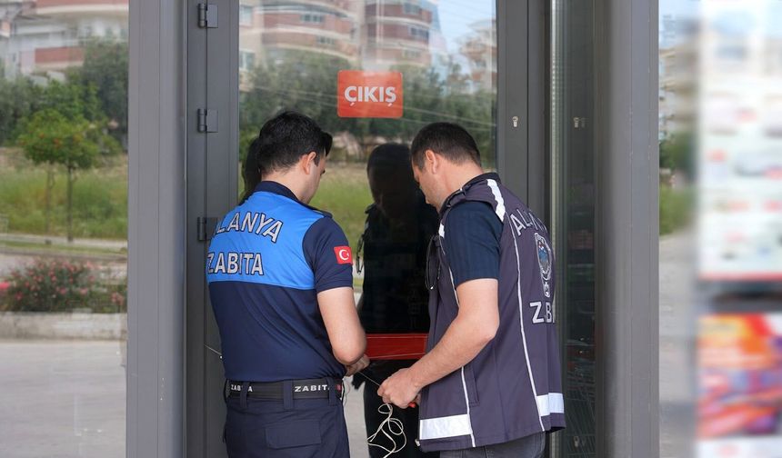 Alanya’da tarihi geçmiş ürün skandalı!