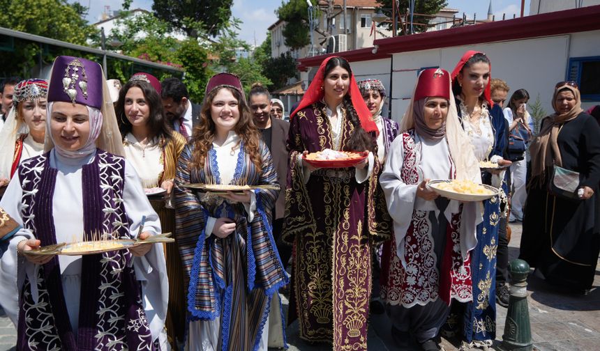 Finike portakallı lokum Antalya'da vatandaşlarla buluştu