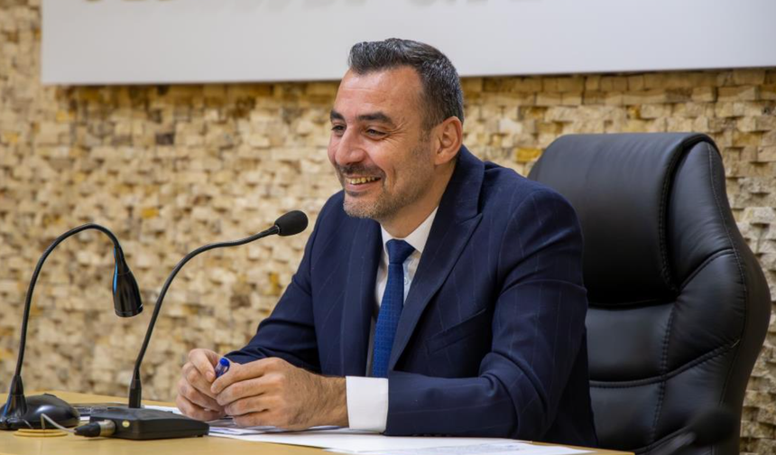 Başkan vekili Çiçek'ten sahte hesap uyarısı