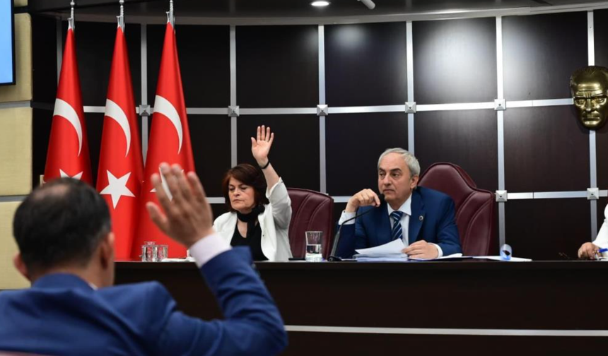 Kepez'in Mayıs gündeminde 2025'in bütçe başarısı konuşuldu