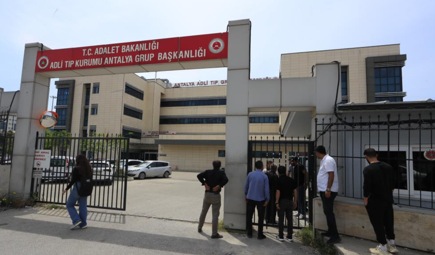 DNA testi işlemleri tamamlanan Kübra'nın cenazesi ailesi tarafından teslim alındı