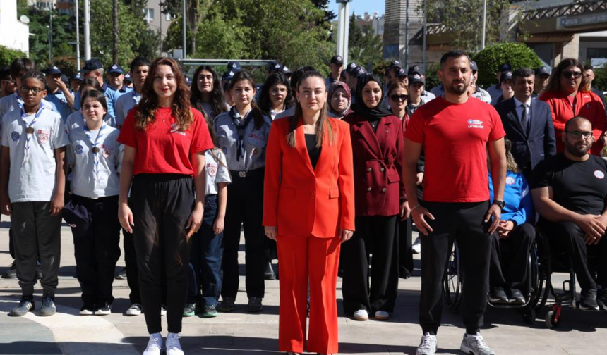 Büyükşehir Belediyesi'nde 19 Mayıs töreni