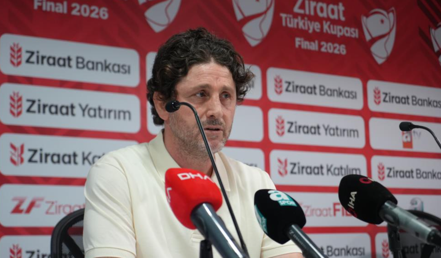 Fatih Tekke: "Çok şükür taraftarımızı mutlu ettik, camiamıza bir kez daha kupa kazandırdık"