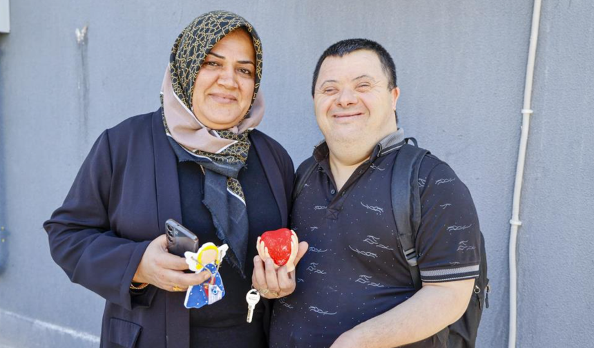 Özel bireylerden Anneler Günü'ne anlamlı sürpriz