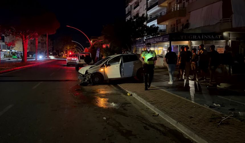 Kontrolden çıkan otomobil ortalığı savaş alanına çevirdi