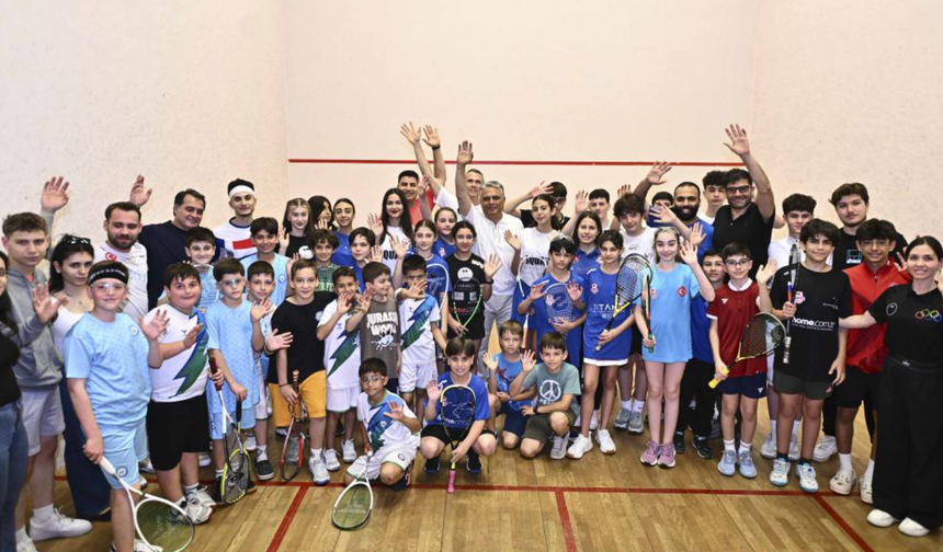 Ümit Uysal: "35 branşta, yılda 20 bin kişiye spor yaptırıyoruz"