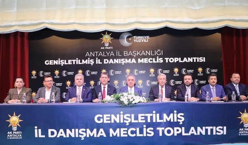 AK Parti Antalya’dan birlik ve hizmet mesajı: “Türkiye’nin geleceği için çalışıyoruz”