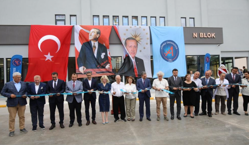 Akdeniz Üniversitesi Hastanesinde 9 ayda tamamlanan Nöroloji Polikliniği açıldı