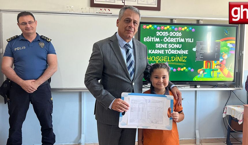 Aksu’da 14 bin 610 öğrenci karne heyecanı yaşadı