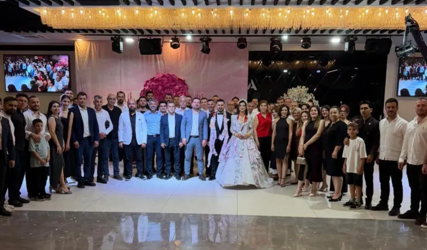 Anahtar Parti Antalya İl Teşkilatının Mutlu Günü: Semihcan Güzel ve Tuğçe Yıldız Dünya Evine Girdi