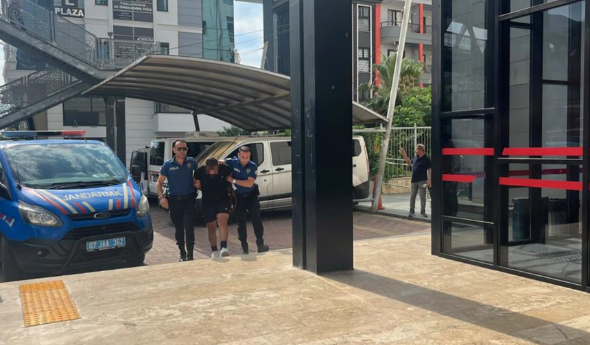 Devlete ve polise hakaret eden yabancı uyruklu şüpheli adliyeye sevk edildi!