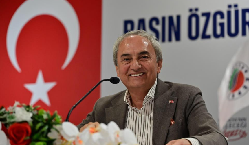 Kepez Belediye Başkanı Kocagöz'den yeni parti cevabı
