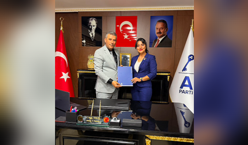 Konyaaltı'nda Anahtar Parti'nin yeni İlçe Başkanı belli oldu!