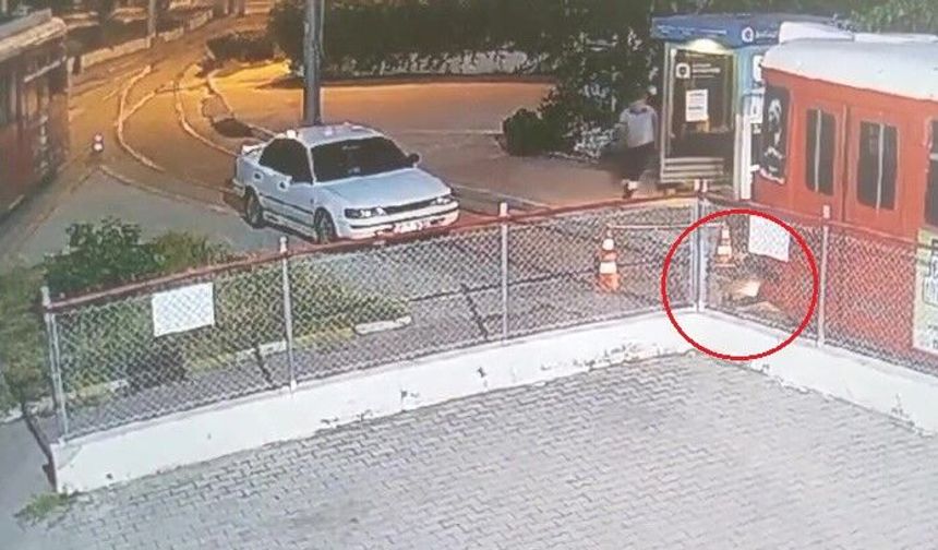 Antalya nostalji tramvayına yanıcı madde atıldı: O anlar kamerada!