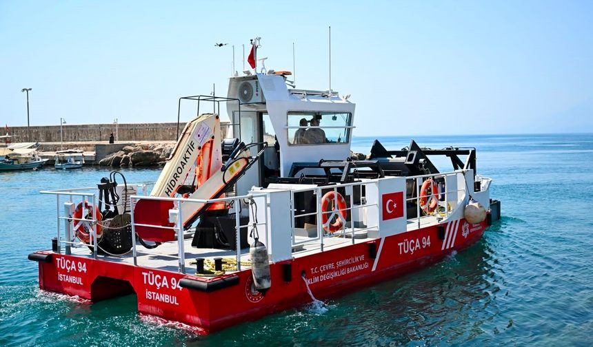 Antalya sahillerindeki mikroplastik kirliliği için teyakkuza geçildi