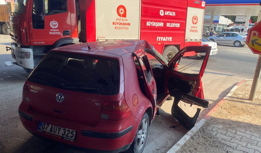 Aksu'da otomobil ile tır çarpıştı